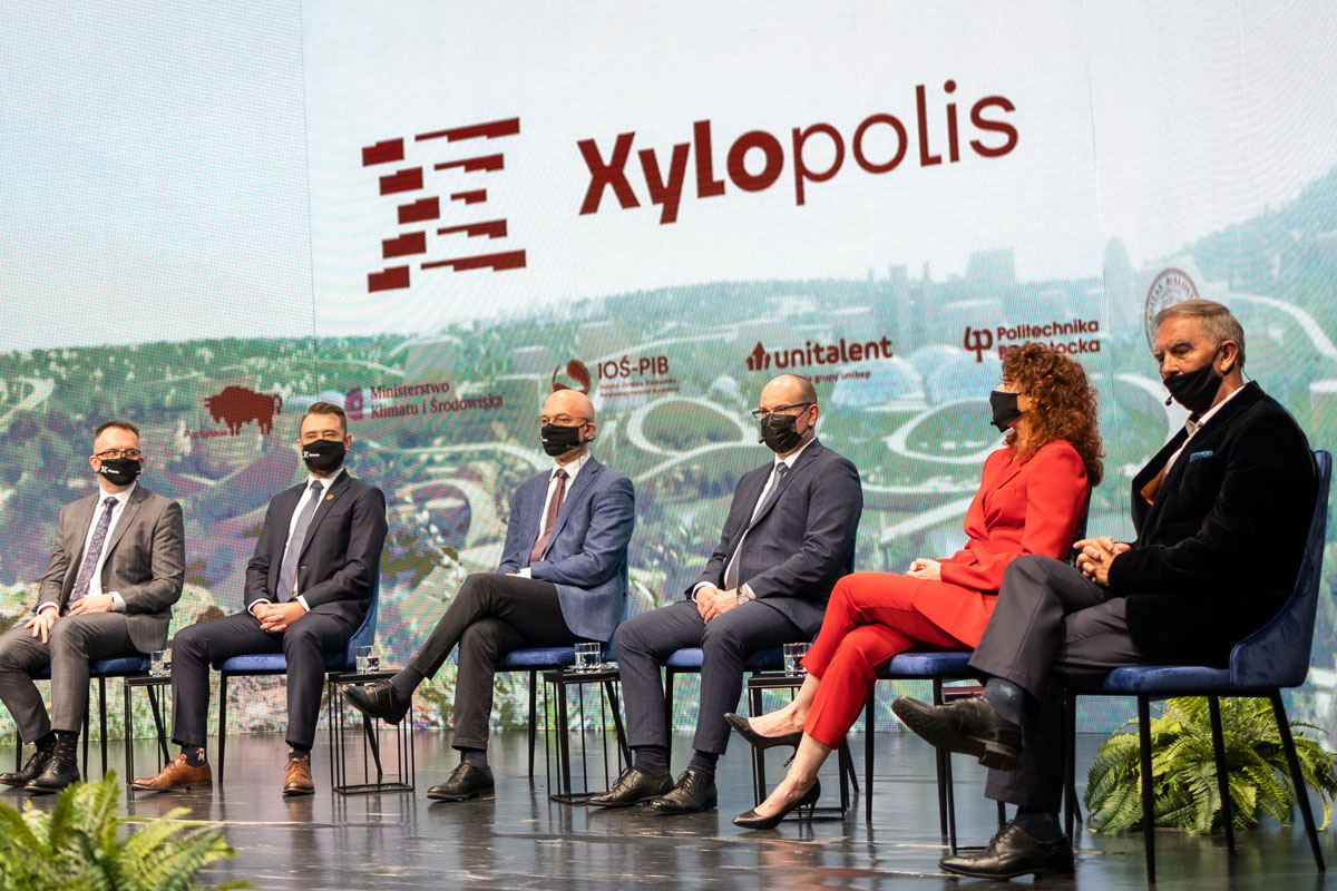 Fotorelacja z konferencji dotyczącej wystawy Xylopolis – prezentacji Województwa Podlaskiego na EXPO 2020 w Dubaju; fot. Paweł Jankowski (6)