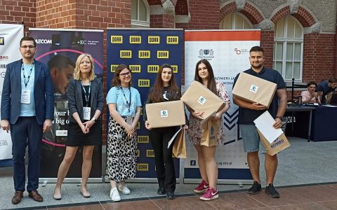 Konkurs wyKOMBinuj mOst, fot. Studenckie Koło Naukowe - SKN Konstruktor