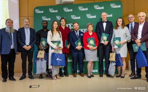 2023.11.15 Najlepsze prace dyplomowe absolwentów studiów wyższych kierunku budownictwo fot.Dariusz Piekut