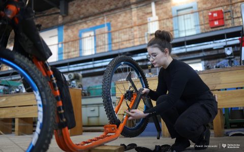 Politechnika Białostocka wsparła budowę hulajnogi na płozach, fot. Paweł Jankowski