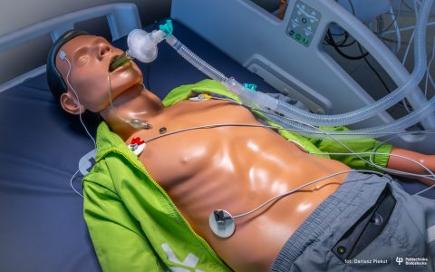 2024.02.29 Otwarcie Laboratorium Elektronicznej Aparatury Medycznej fot.Dariusz Piekut