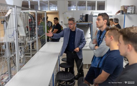 2024-05-09-Dzień-otwartych-laboratoriów-w-Instytucie-Inżynierii-Środowiska-i-Energetyki-WBiNŚ-fot-Dariusz-Pieku