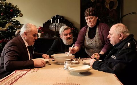Kadr z filmu "U Pana Boga w Królowym Moście"