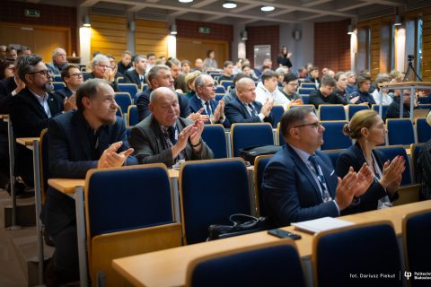 Aula wypełniona słuchaczami