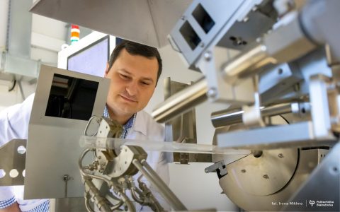 Dr inż. Oleksandr Boiko w laboratorium