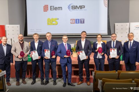 Grupa ludzi